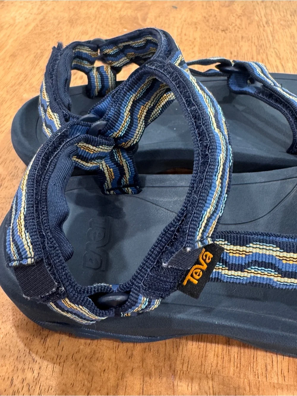 Teva Hurricane XLT 2 Sandals Youth 3 Blue Striped Strappy Outdoor Casual Summer